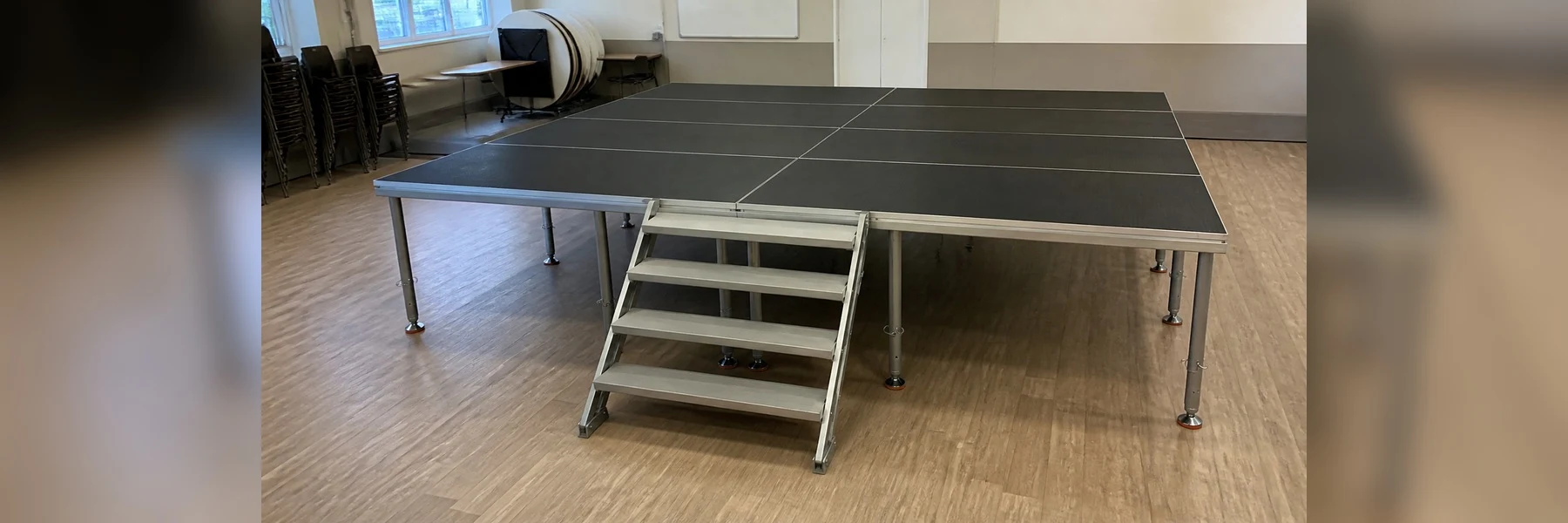 Set Escenario 4x3 Metros con Escalera Optux